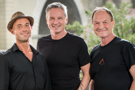 Ueli Schmezer ML Trio.png